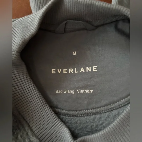 Everlane The ReNew Teddy Oversized Crew Blue Base - Size M - Picture 6 of 6